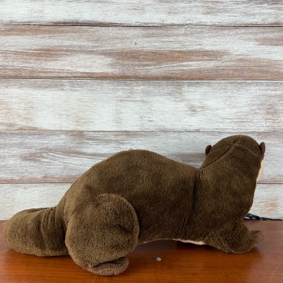 Adorable 15" River Otter Plush by Wild Republic - Soft & Cuddly in Excellent Con - Picture 3 of 7